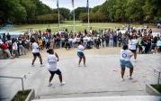 Students gather to see the Soros of Zeta Phi Beta, Inc., on the steps of Webb Center. Photo Chuck Thomas/ODU